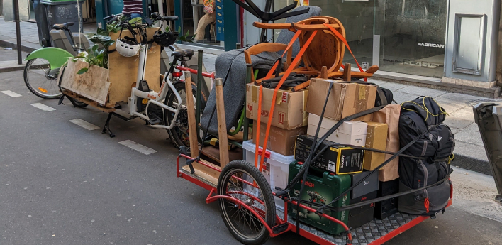 Photographie du vélo lors de l'emménagement avec Paul à Paris